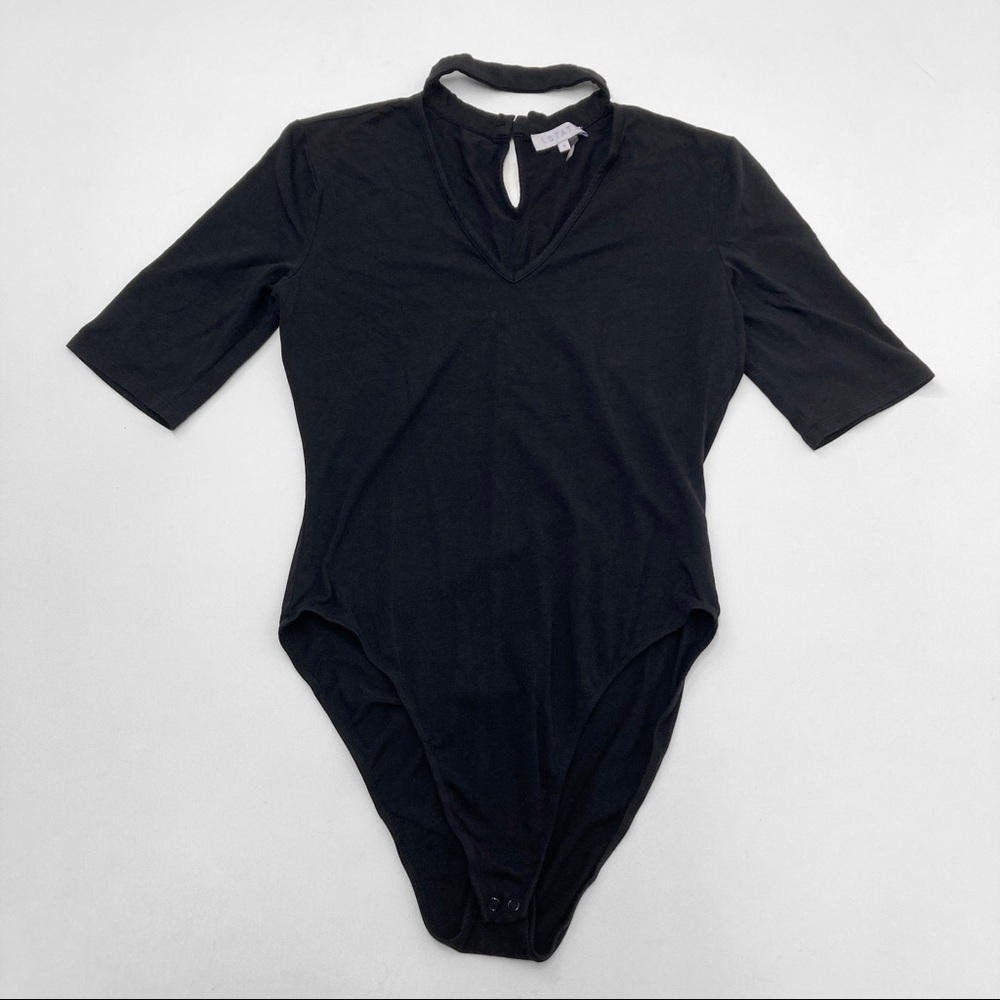 1st State Black Short Sleeve V Neck Body Suit Size S